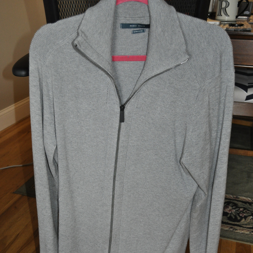 Perry Ellis Gray Sweater (L) Merino Blend